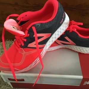 New balance running shoes, pink size 9.5